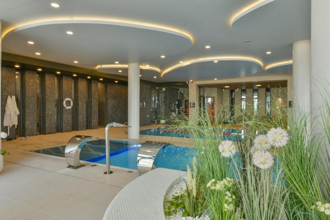 Polanki Aqua Apartament Flora Kołobrzeg Exterior foto